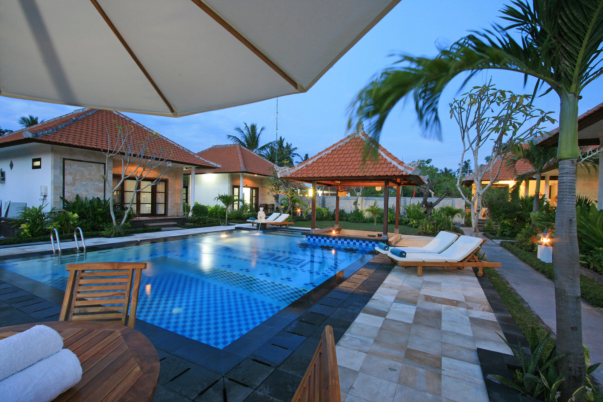 Pondok Jenggala Lembongan Extérieur photo